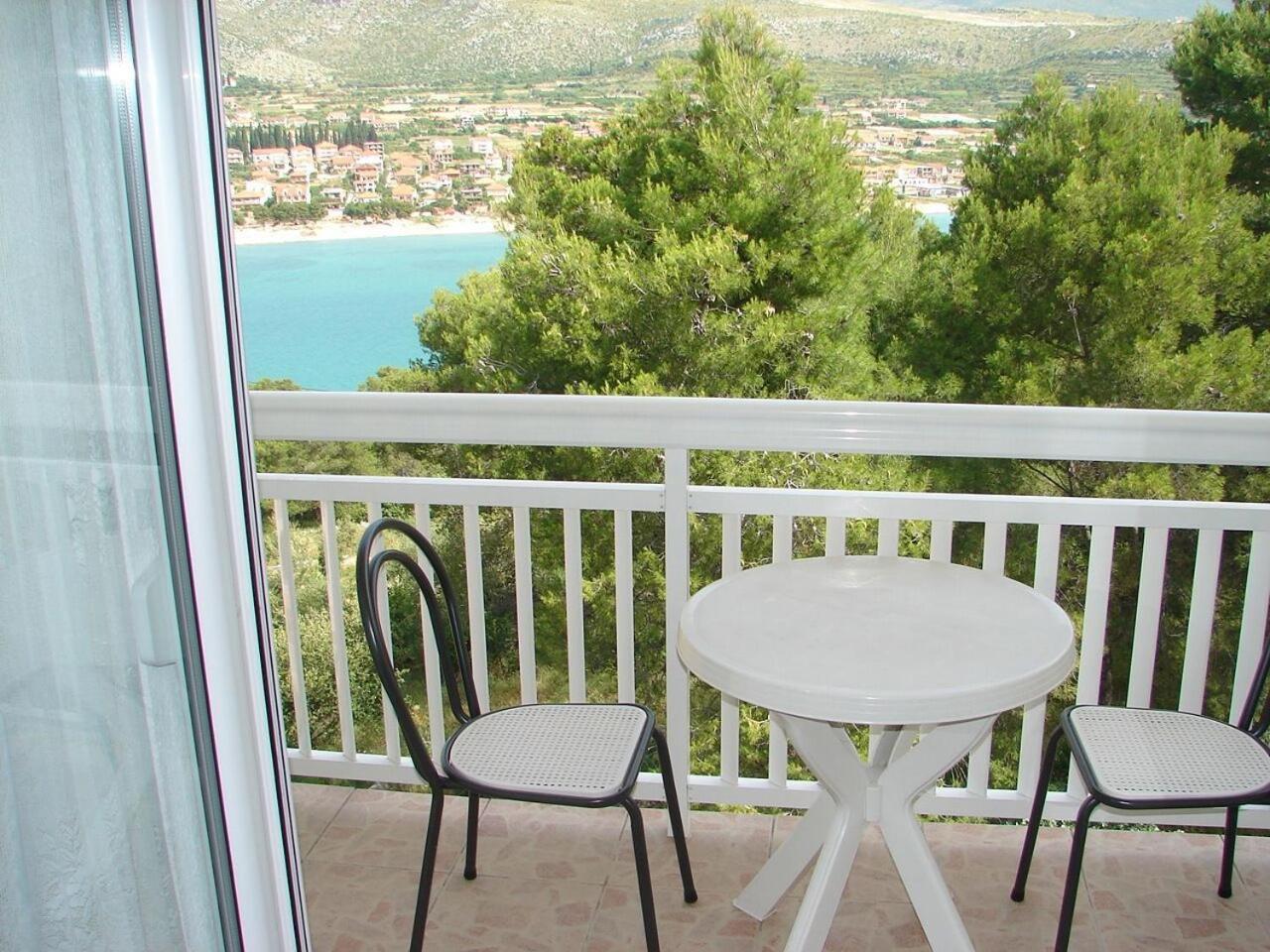 Apartments Mara Trogir Exterior photo